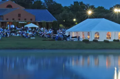 City concert at the lake