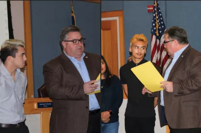 wrestlers with Mayor Habib