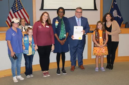 Girl Scouts at City Council meeting